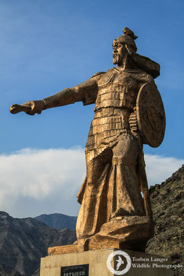 A golden Manas