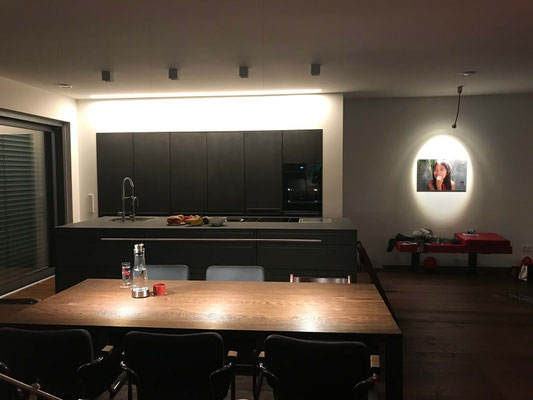 Licht für die Bereiche Eingang, Küche und Essen 