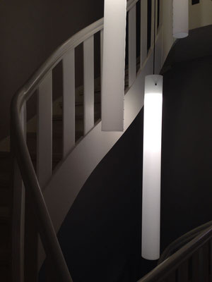 Beleuchtung Treppenhaus über mehrere Etagen – Lichtplanung für ein Einfamilienhaus in Köln
