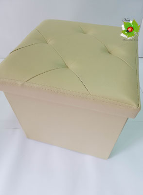 Pouf contenitore ecopelle baule salva spazio imbottito con quattro punti. Col.Beige. B486