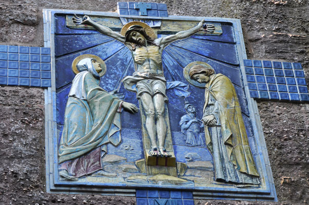 Jésus meurt sur la croix (chemin de croix du Mont Sainte-Odile)