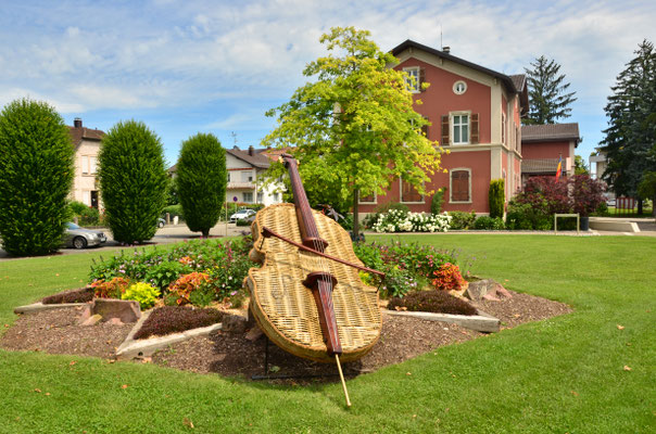 Violoncelle (Huningue, Haut-Rhin)