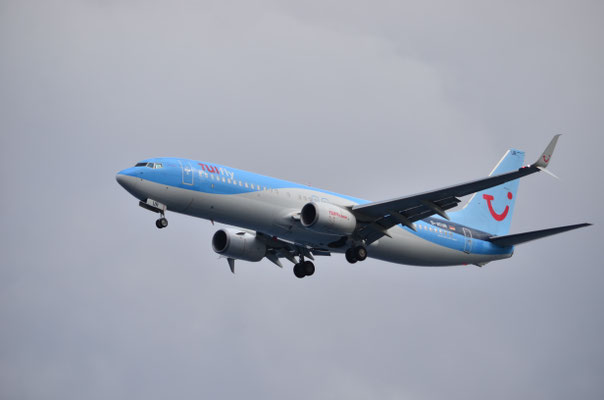 Avion de ligne en vol (Madère)