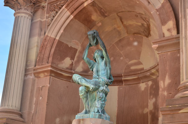 Statue du Petit Vigneron alsacien de Bartholdi