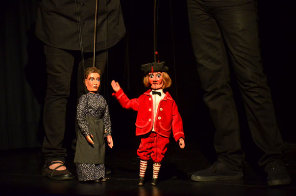 Marionnettes représentant des personnages du folklore picard (Amiens)