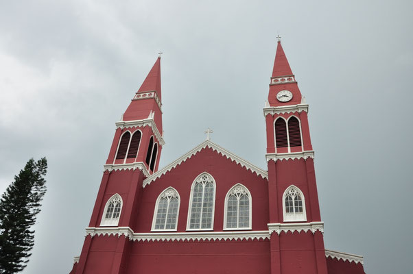 Eglise en métal de Grecia (Costa Rica)