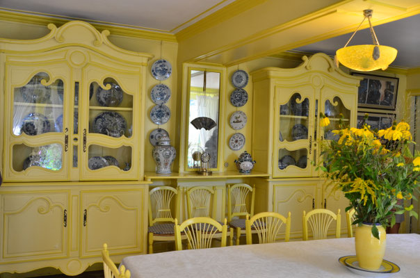 Salle jaune de la maison de Claude Monet (Giverny)
