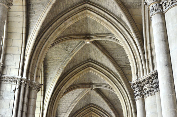 Voûtes de la cathédrale gothiques de Reims