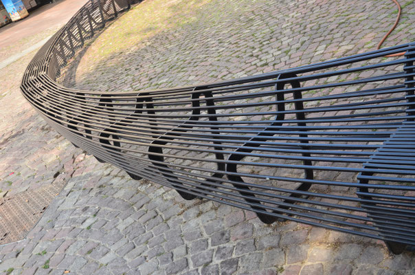 Banc long et courbe