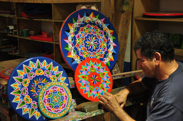 Artiste peintre en plein travail (Sarchi)