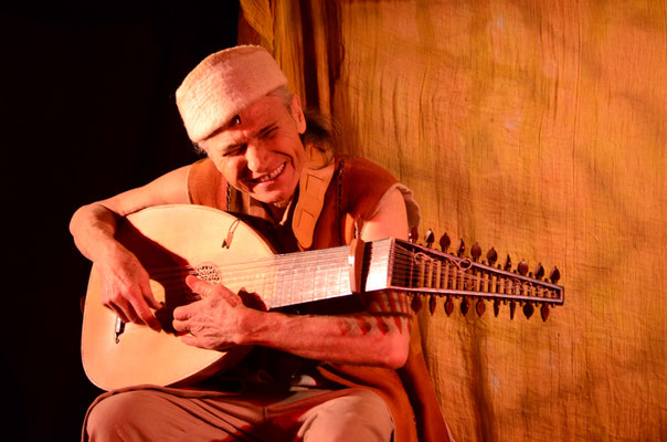 Jean David, conteur biblique, musicien et chanteur