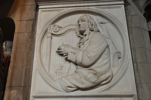 Portrait du harpiste Carolan (cathédrale Saint-Patrick, Dublin)
