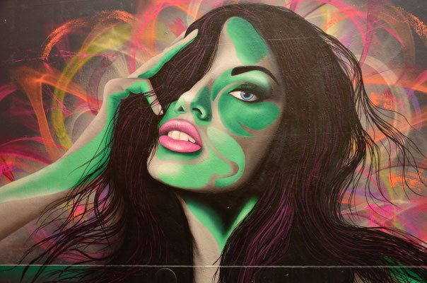 Femme verte œuvre de David Brako Décembre 2018
