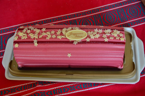 Bûche glacée à la framboise