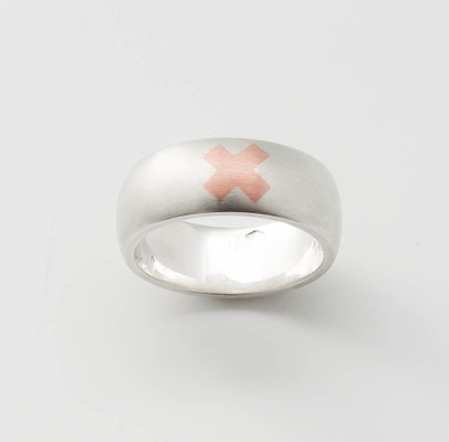 bague-bombee-argent-cuivre-croix-homme-femme-creation-contemporaine-bijoutier-joaillier-auvergne-rhone-alpes 