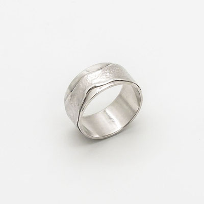 bague-contemporaine-moon-homme-femme-argent-reticulation-bijoutier-joailler-createur-auvergne-rhone-alpes