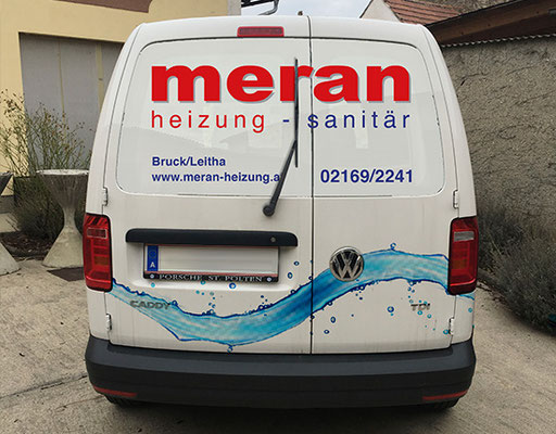 Meran Firmenfahrzeug mit starkem Branding