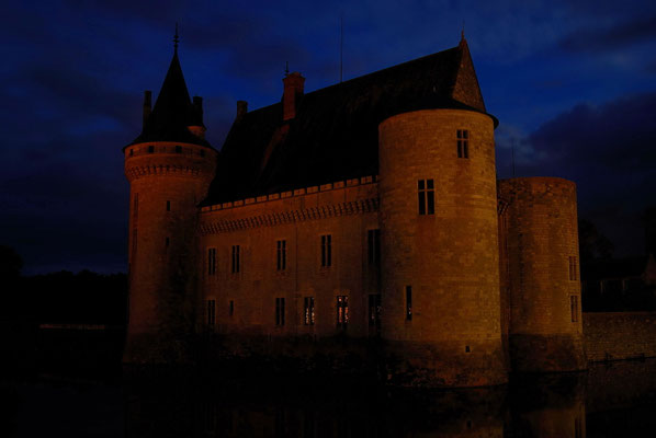 11 - Frankreich Schloss Sully.