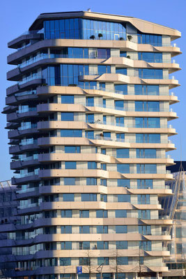 5 - Hamburger Marco Polo Tower 2016 aufgenommen.