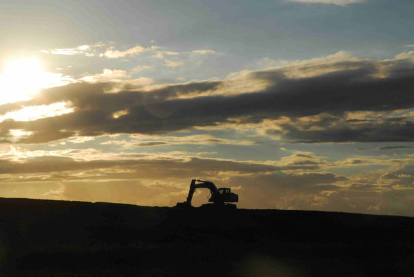 6- Bagger, Abend, Abendlicht