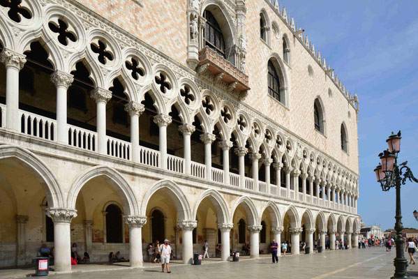 19 - Venedig, Markusplatz