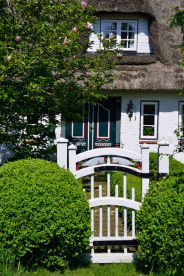 54 - Kehdinger Land Typisches altes Fischerhaus in der Gegend um Hemmoor.