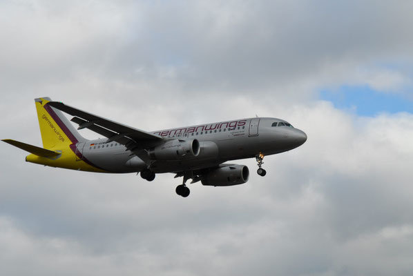 3- Flugzeug, Germanwings, Flieger