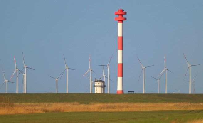 24 - Windrad, Windkraftanlage, Windkraft, Windgenerator, Ökostrom, Leuchttürmen, Leuchtturm, Elbe, Niedersachsen, Schleswig Holstein, Balje