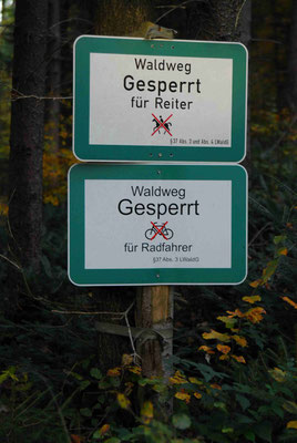 36- Waldweg gesperrt