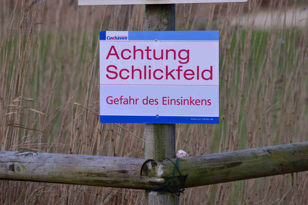 104- Achtung Schlickfeld, Warnschild