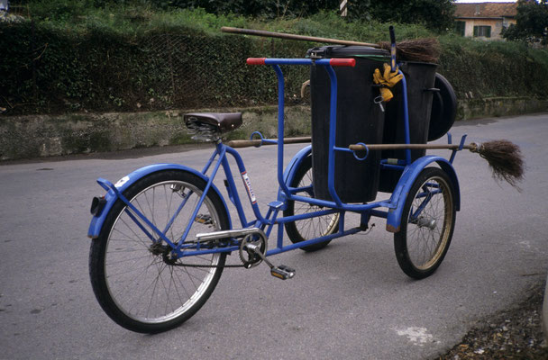 2- Fahrrad, kreativ, Eigenbau, Italien, Strassenkehrer, Strassenfeger