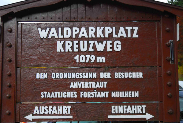 37- Waldparkplatz, Kreuzweg