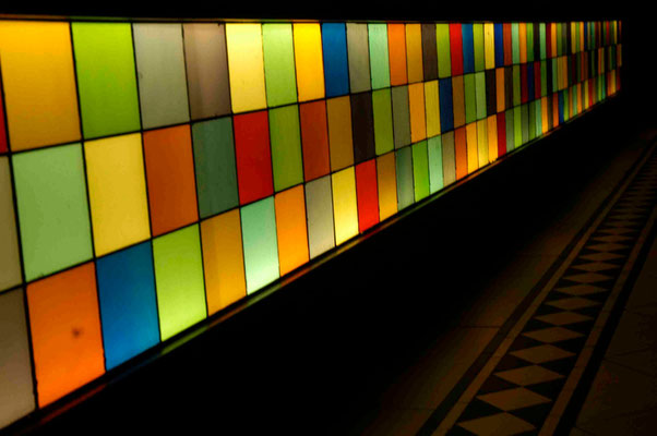 16 - Hamburg Moderne Stadtarchitektur trifft alten Boden.