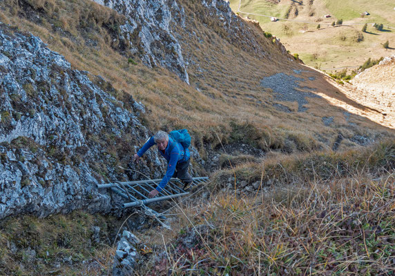 Kurzes Steilstück und ordentlicher Tiefblich zur Schlafegg, unserem Ausgangspunkt zu dieser Rundwanderung