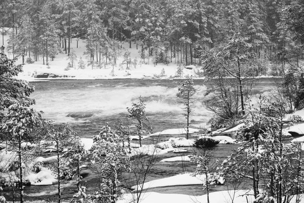 Noch liegt er da, der Schnee von der vergangenen Kälteperiode