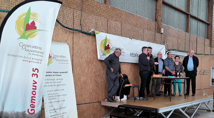 Mr le maire de Torcé nous a honoré de sa présence en fin de matinée 