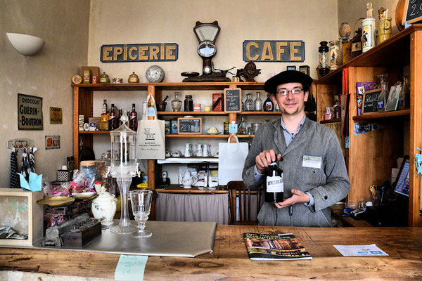 Merci Clément pour la visite et... on prendrait bien une petite absinthe ? 
