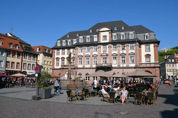 L'Hôtel de Ville - Eidelberg est la plus grande ville qui n'a pas été bombardée pendant la dernière guerre