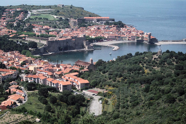 La baie et l'église Notre Dame des Anges de Collioure