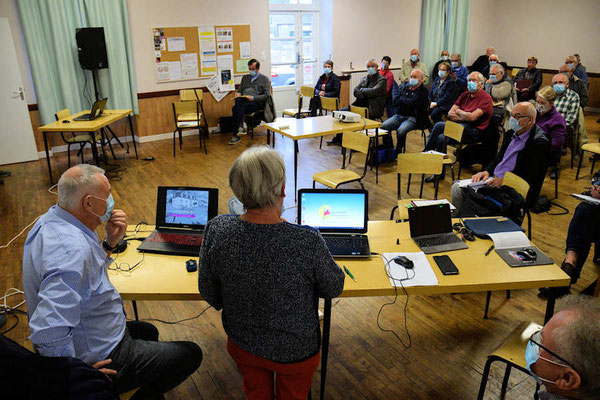  Trente délégués du département présents pour ce Conseil d'Administration