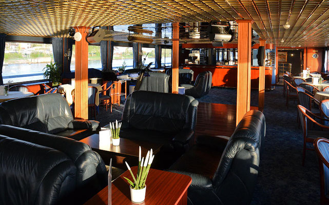 Le Salon bar côté bar