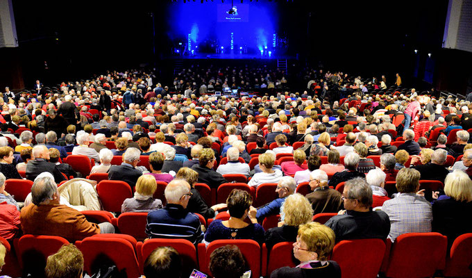 1250 personnes pour ce spectacle Gemouv35 de fin d'année