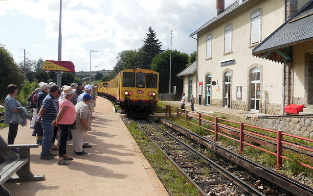 Retour de Mont Louis, le train jaune arrive