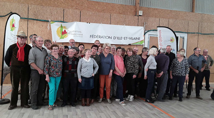 Photo finale avec les bénévoles et les membres du C.A. 