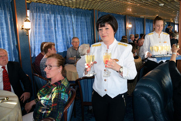 Service de soirée de fête pour Edina et Ilcsa