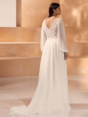 Curvy-Brautkleid mit langen Ärmel und Chiffon