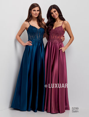 Abendkleid mit Tüll