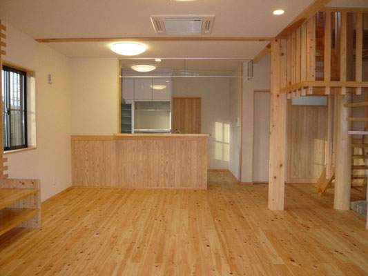 岐阜のデザイナーズ住宅　左官アート