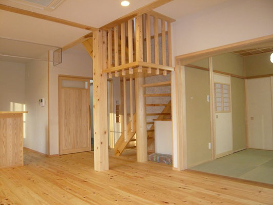 岐阜のデザイナーズ住宅　左官アート