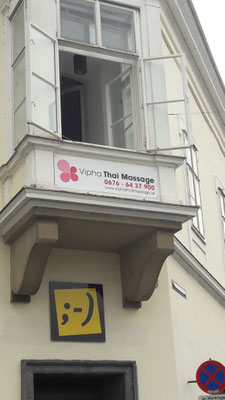 Vipha Thai Massage Steyr Werbeschild